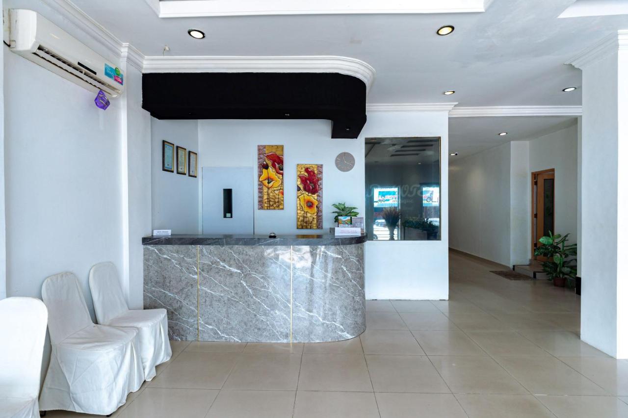 Urbanview Crystal Nagoya By Reddoorz Hotel 3*